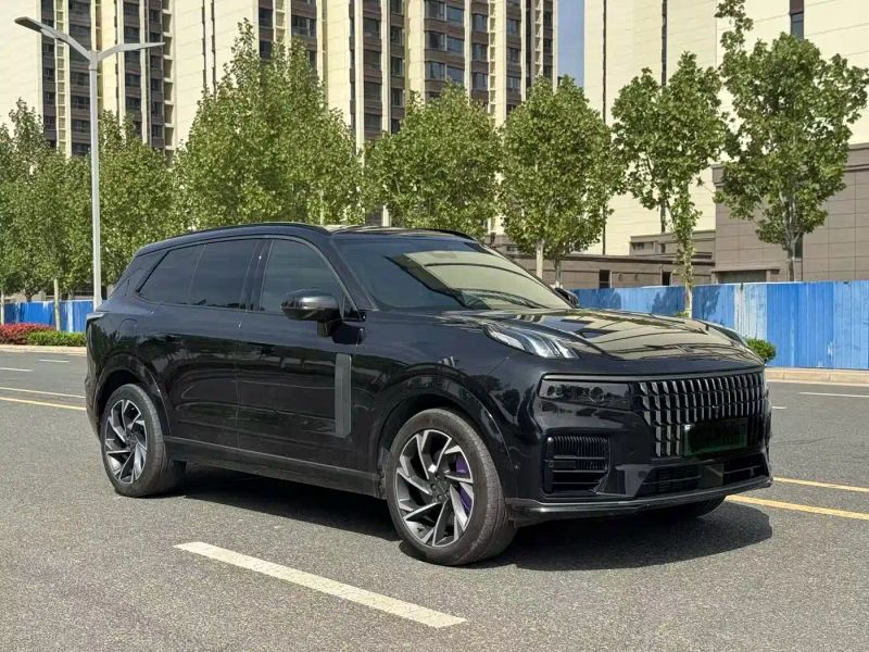 Lynk&co 09