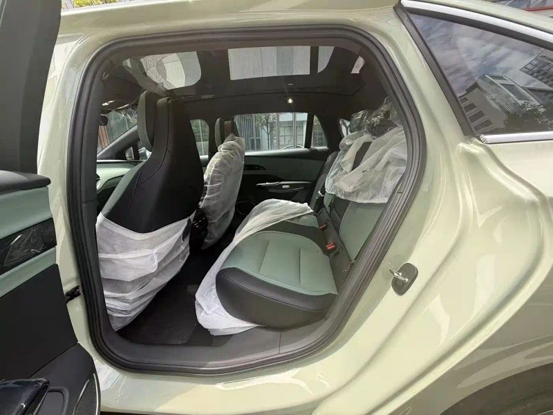 Hongqi eh7