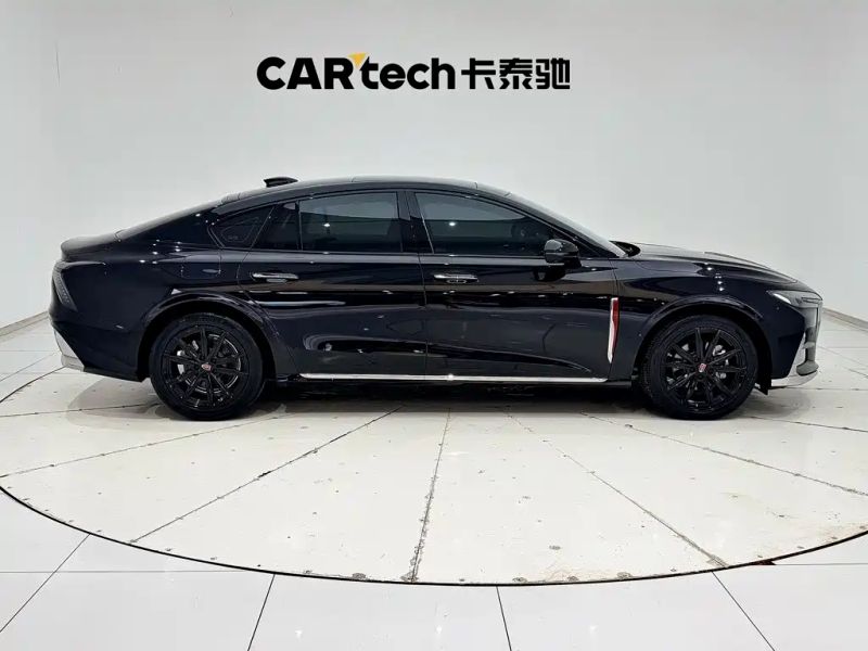 Hongqi h6