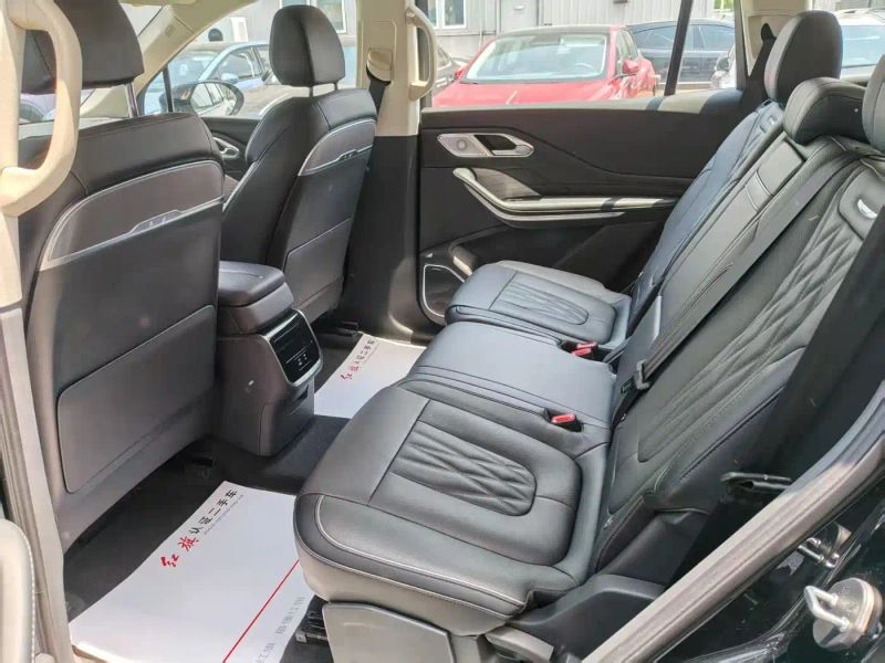 Hongqi hs7