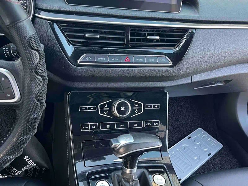 Hongqi hongqi_h5