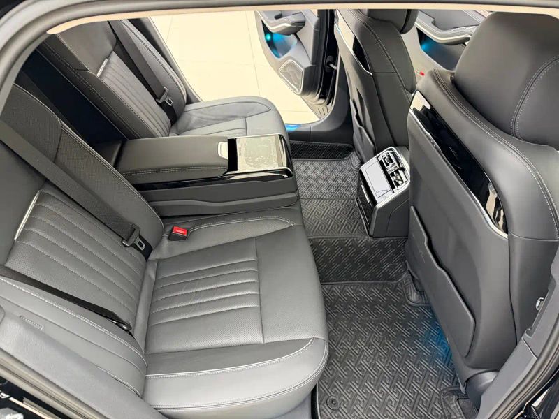 Hongqi h9