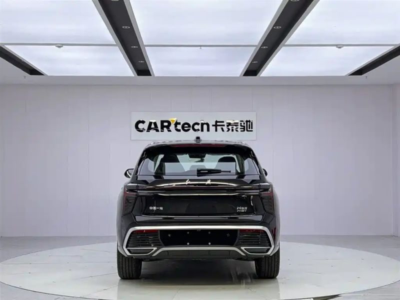 Hongqi hs3