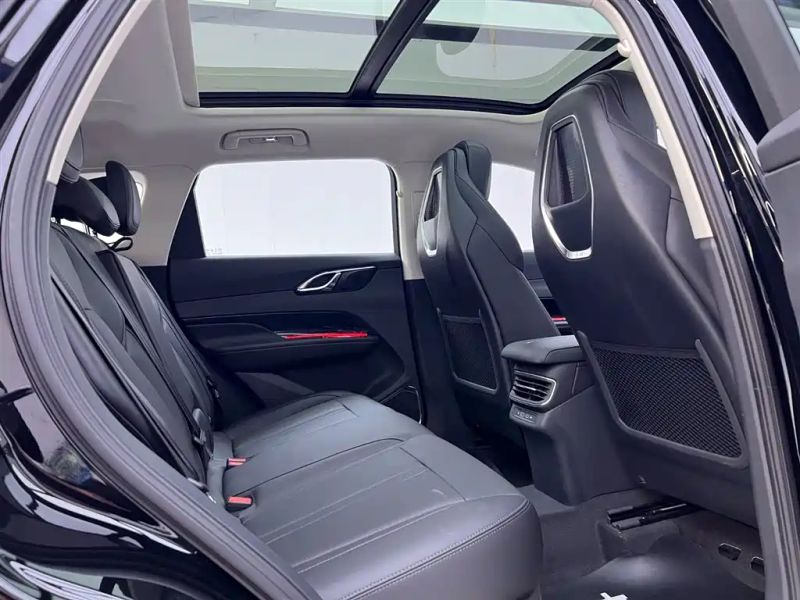 Hongqi hs3