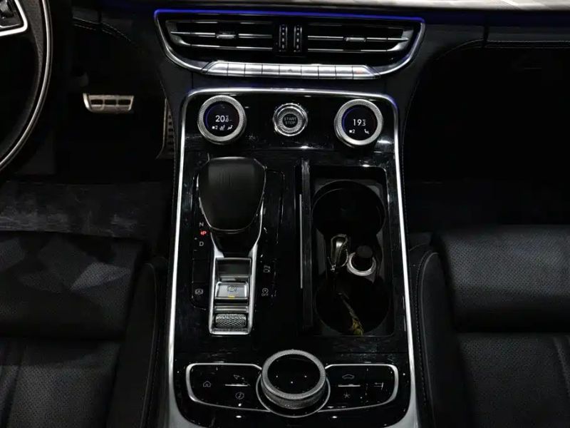 Hongqi h9