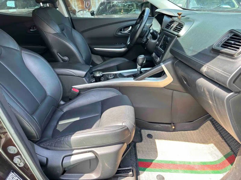 koleos kadjar