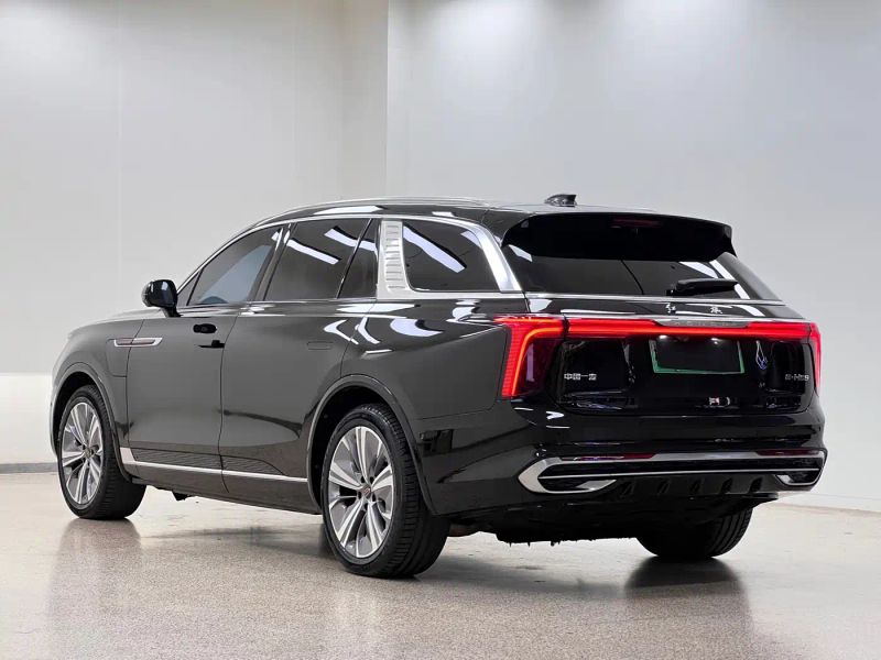 Hongqi ehs9