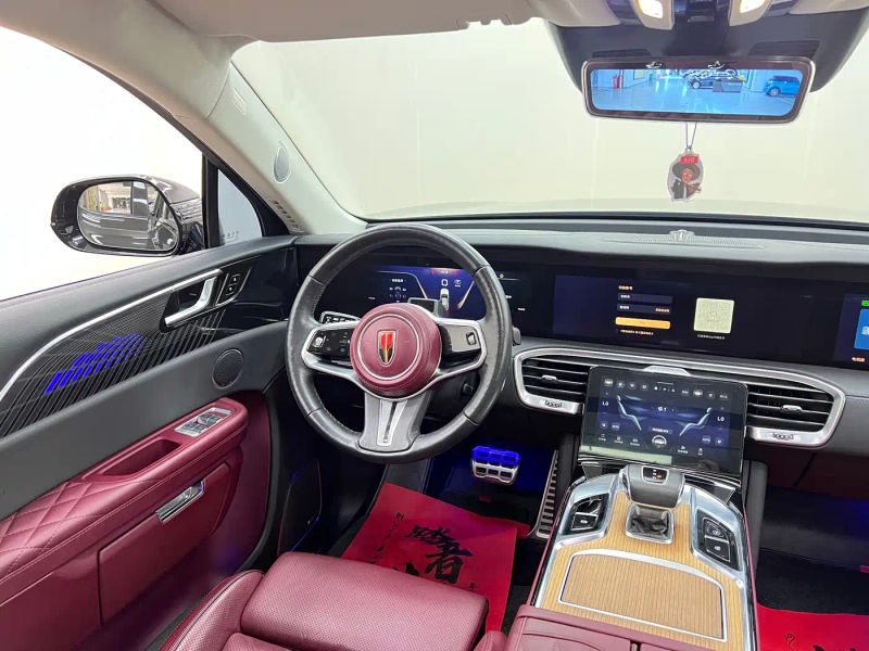 Hongqi ehs9