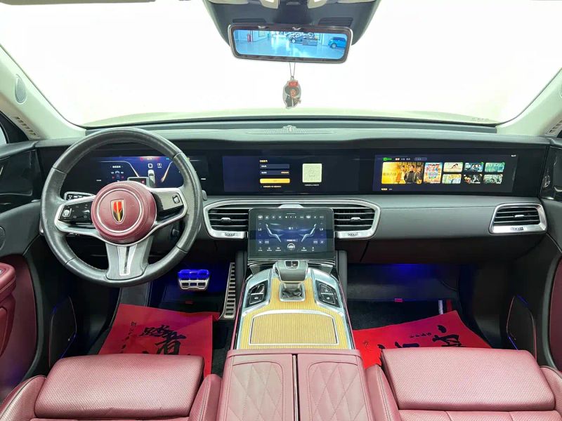Hongqi ehs9