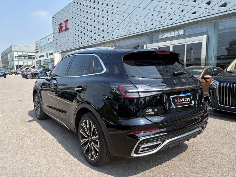 Hongqi hs5