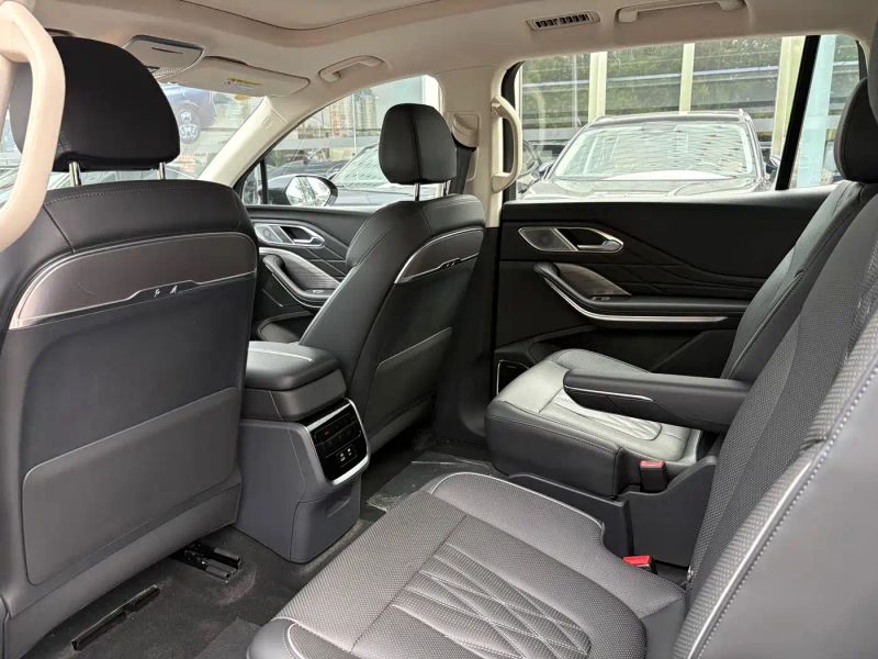 Hongqi hs7
