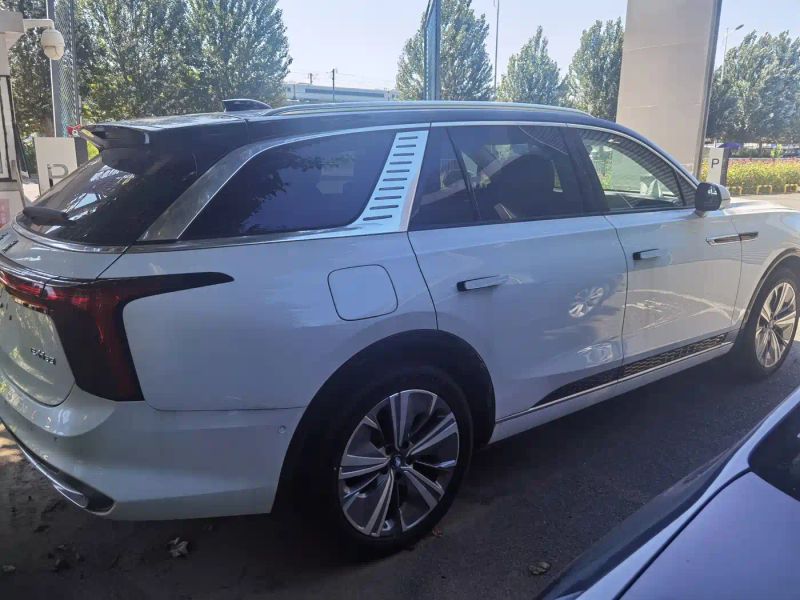 Hongqi ehs9