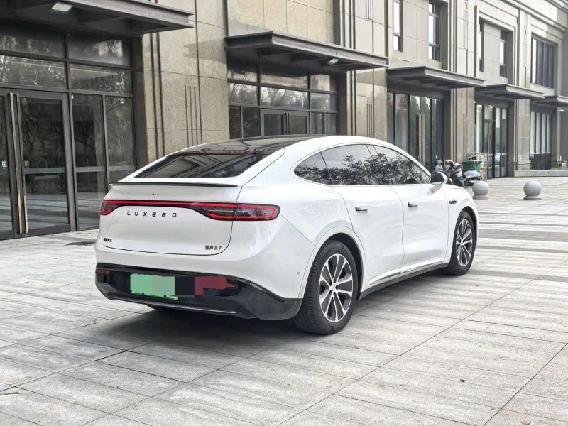 Luxeed r7