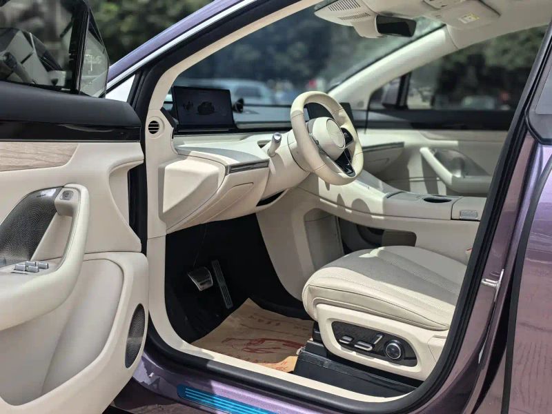 Luxeed r7