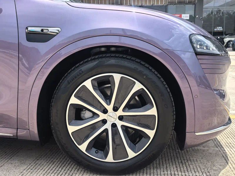 Luxeed r7