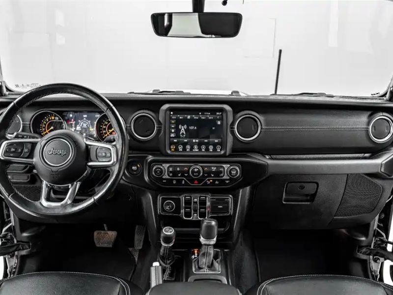 Jeep gladiator