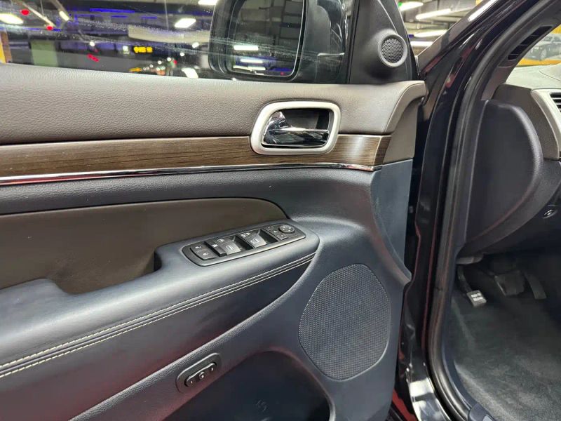 Jeep grand-cherokee-imported