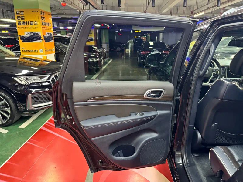 Jeep grand-cherokee-imported