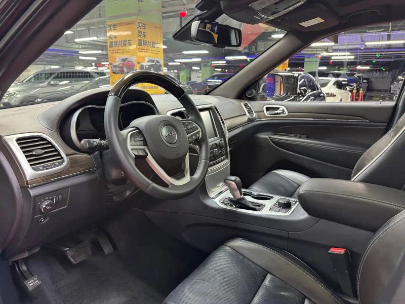 Jeep grand-cherokee-imported