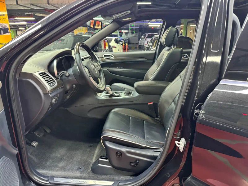 Jeep grand-cherokee-imported