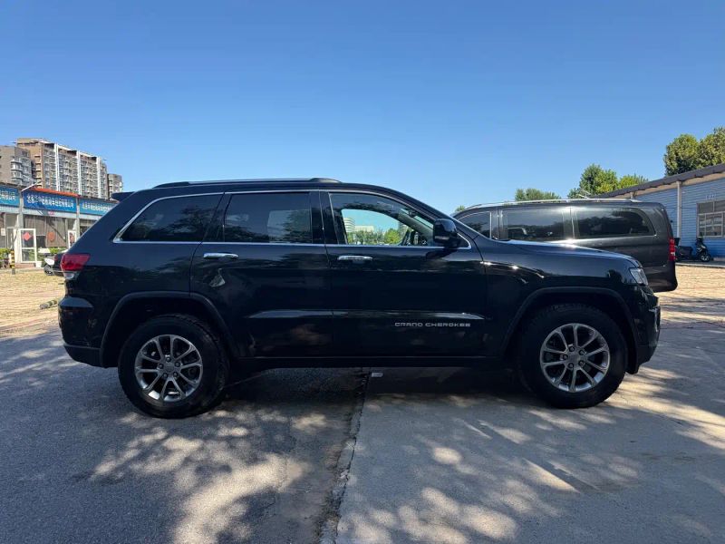 Jeep grand-cherokee-imported