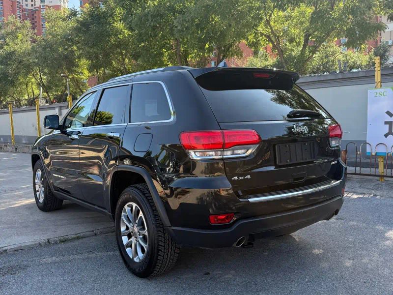 Jeep grand-cherokee-imported