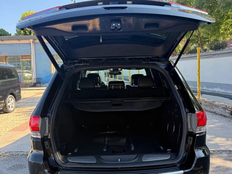 Jeep grand-cherokee-imported