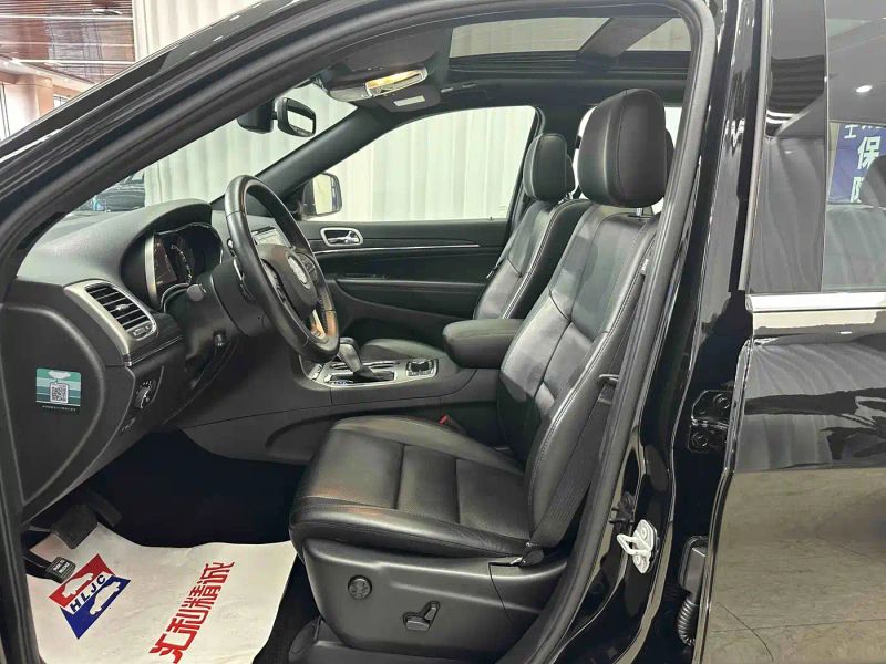 Jeep cherokee