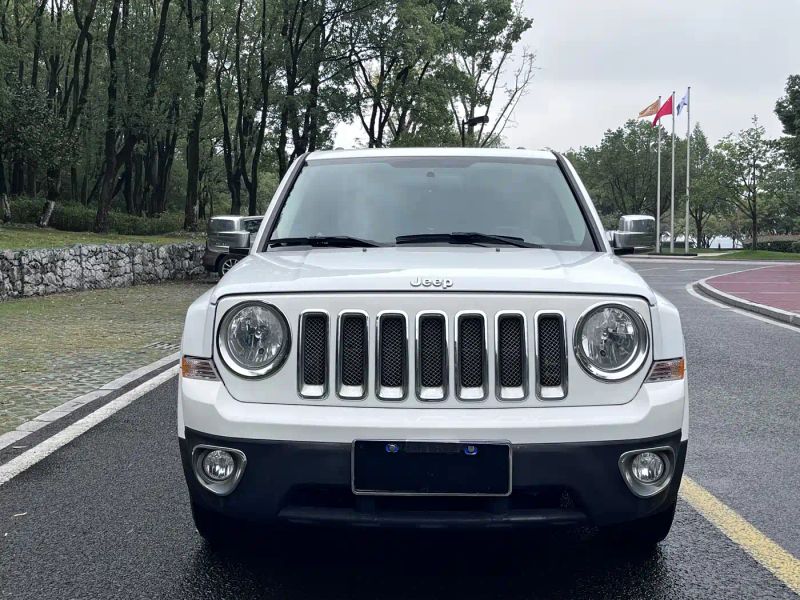 Jeep grand-cherokee-imported