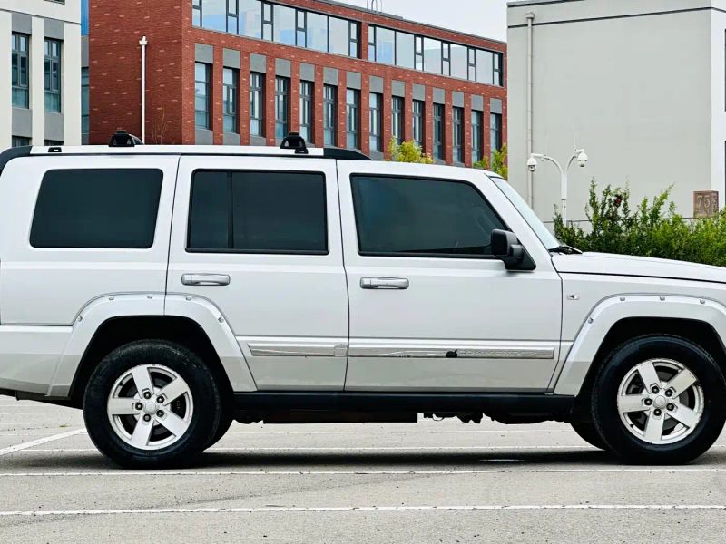 Jeep commander-classic