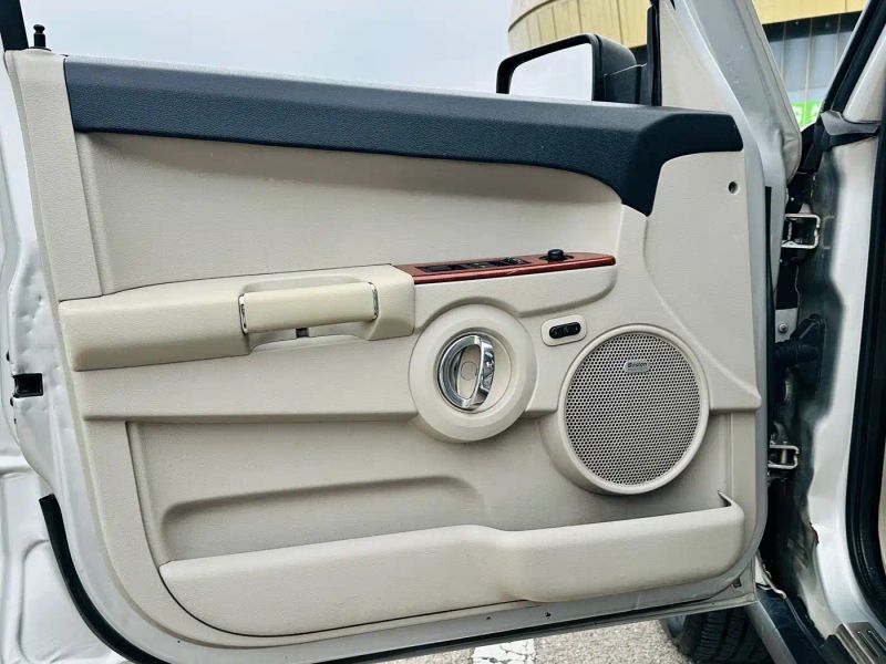 Jeep commander-classic