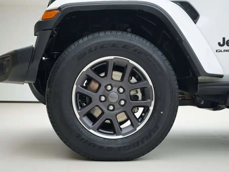 Jeep gladiator