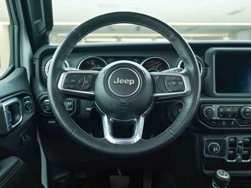 Jeep gladiator