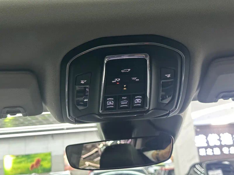 Jeep cherokee