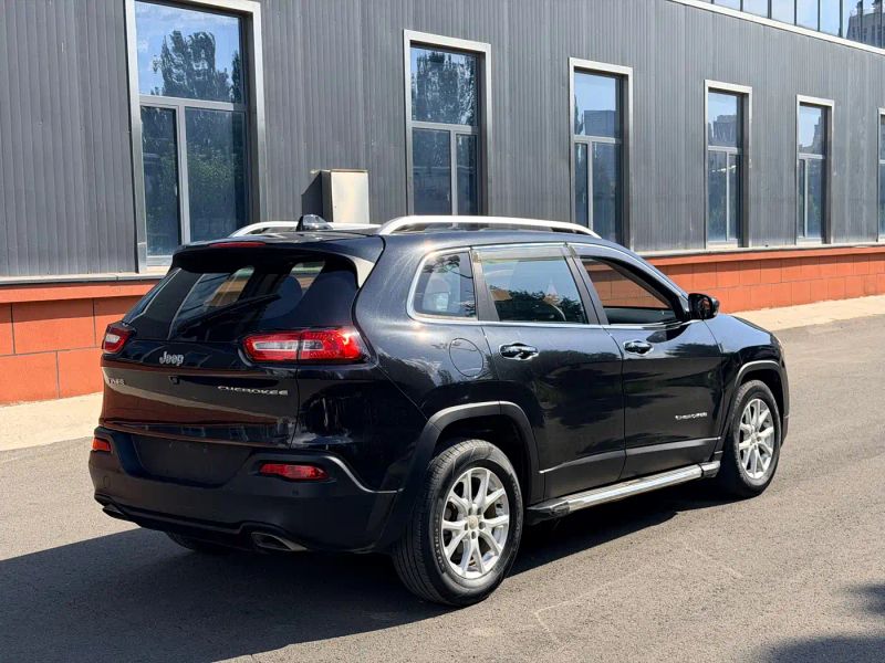 Jeep cherokee