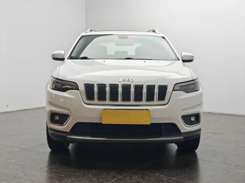 Jeep cherokee