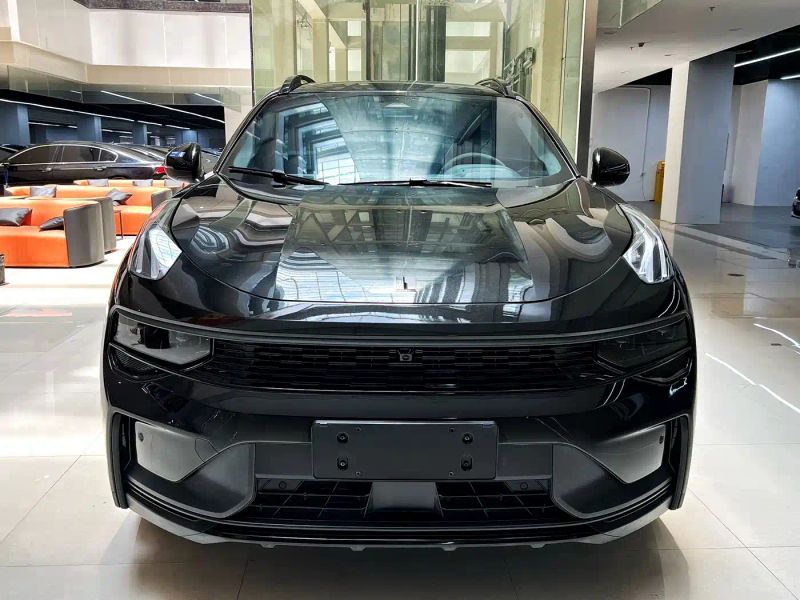 Lynk&co 01