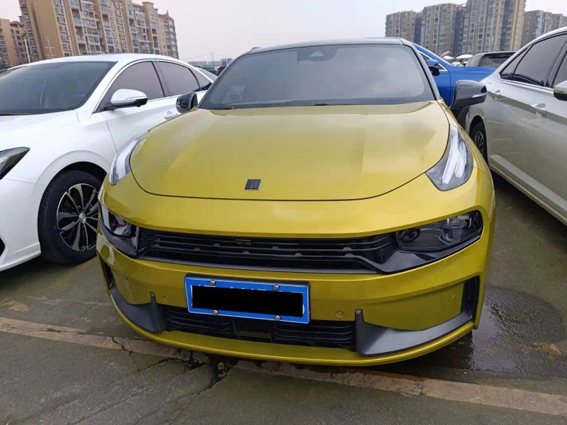 Lynk&co 03