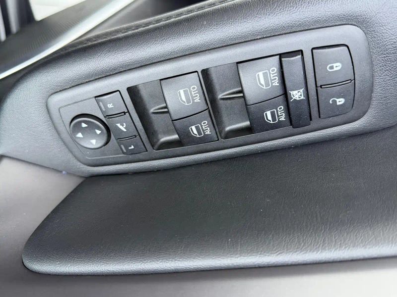 Jeep grand_commander