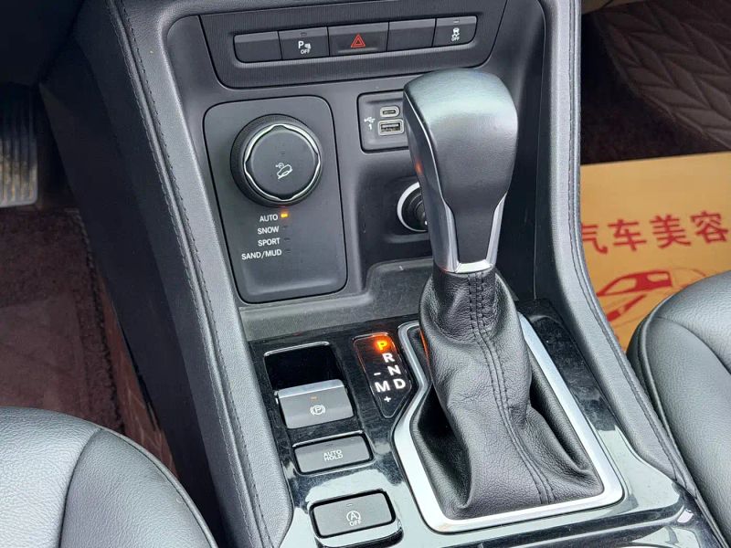 Jeep grand_commander