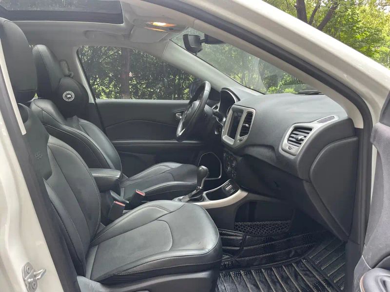 Jeep grand-cherokee-imported