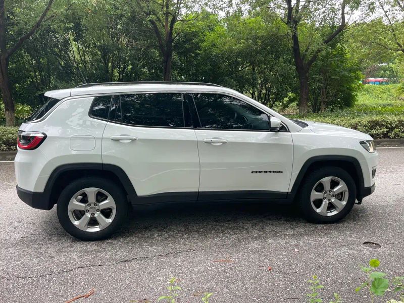 Jeep grand-cherokee-imported