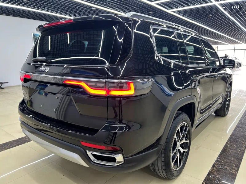 Jeep grand_commander