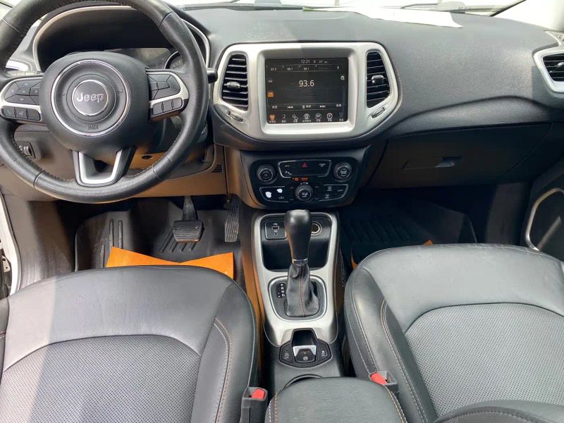 Jeep grand-cherokee-imported