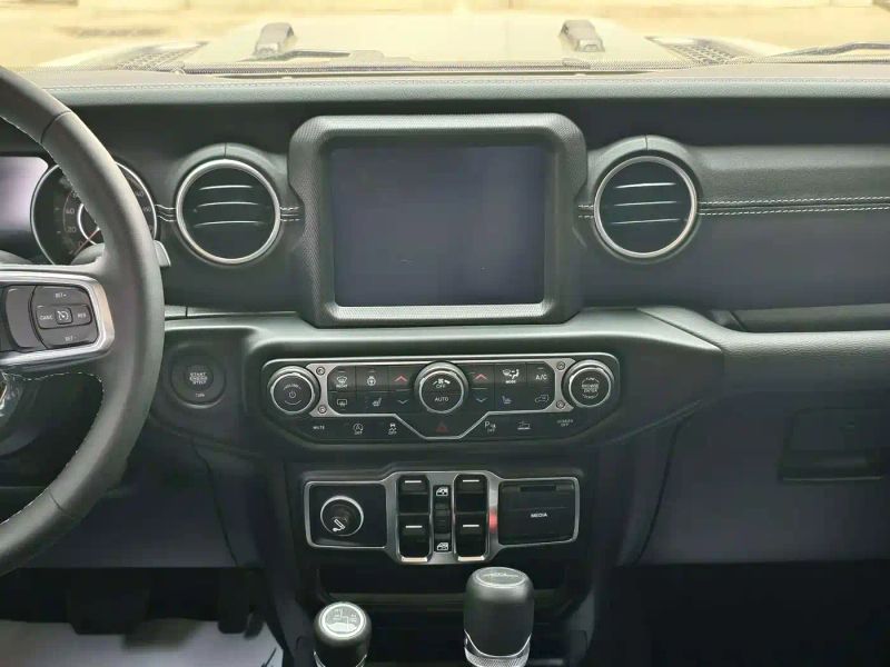 Jeep gladiator
