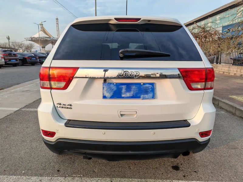 Jeep cherokee