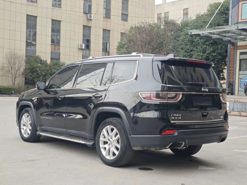 Jeep commander