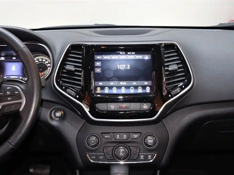 Jeep cherokee