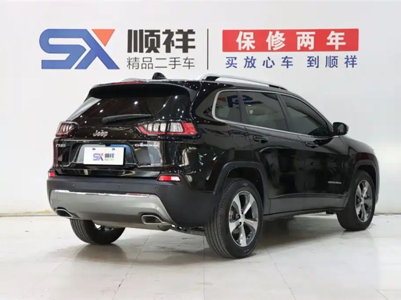 Jeep cherokee