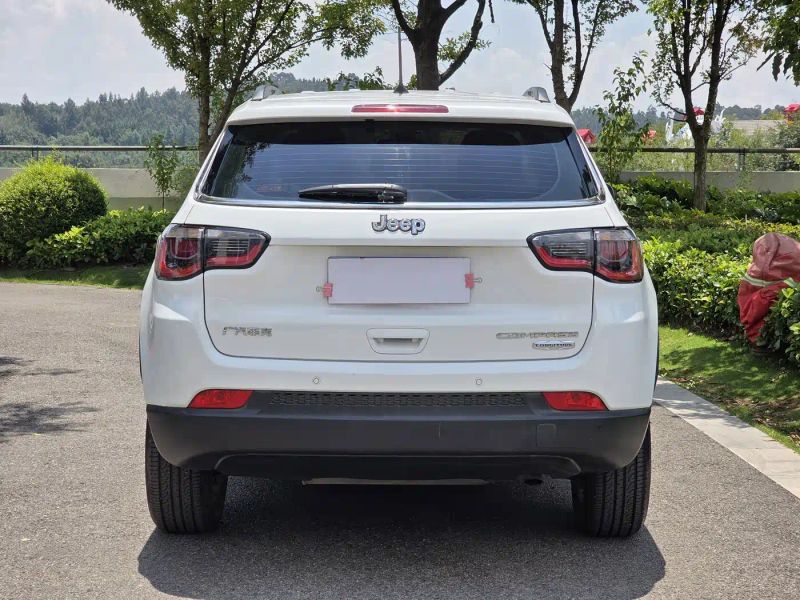 Jeep grand-cherokee-imported
